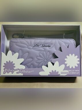 Betsey Johnson Lavender Floral Quilted Wallet with Removable Wristlet - NIB